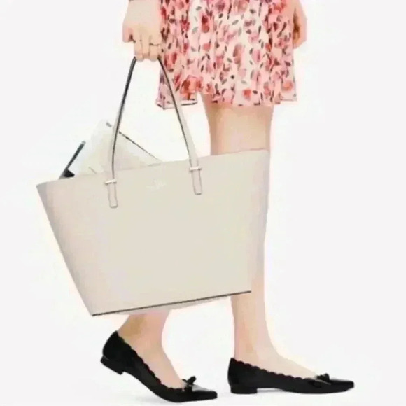 Kate Spade Cedar Street Tote in Cream Perfect Condition - Picture 1 of 8